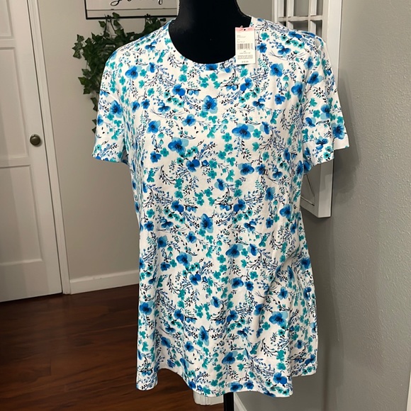 Tops - Laura Scott Floral Print Short Sleeve Shirt